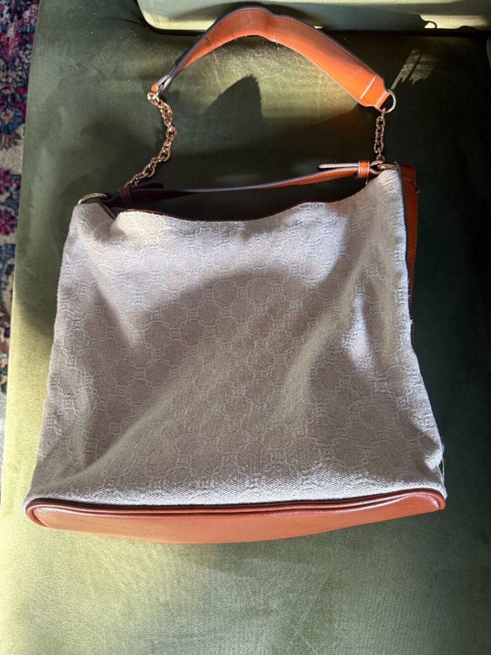 Bucket-style summer bag